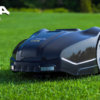 Stiga Autoclip 221 Rasenroboter am Rasen EU9